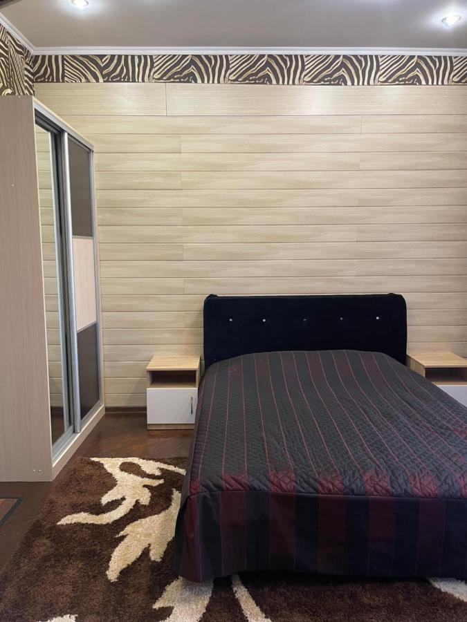 Apartament On Gagarin Avenue Kyiv Exterior photo